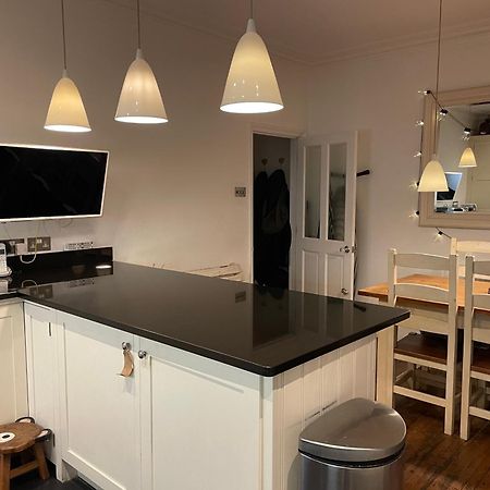 3 Bed Home Sleeps 6 Free Parking Brighton Екстериор снимка