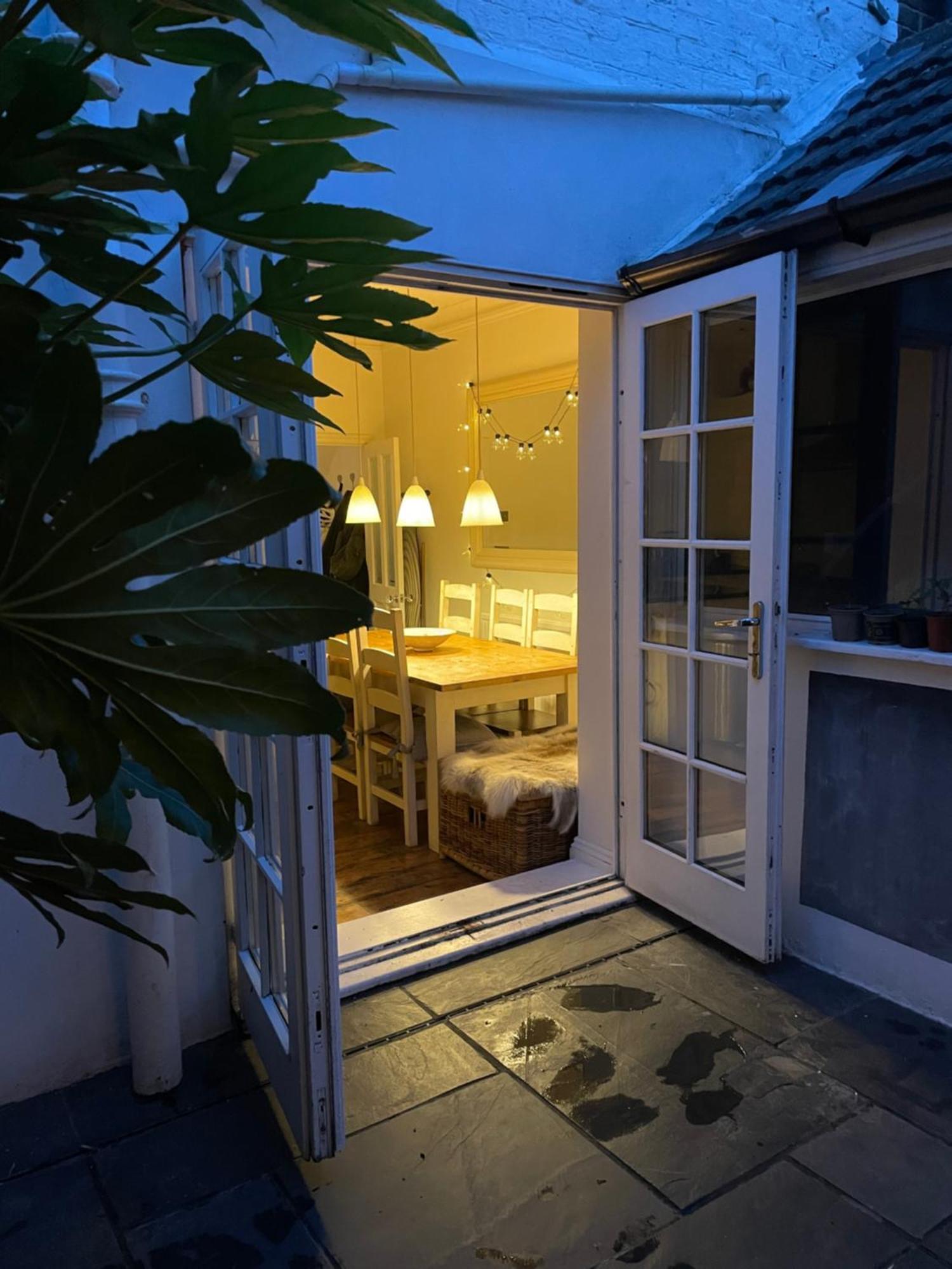 3 Bed Home Sleeps 6 Free Parking Brighton Екстериор снимка