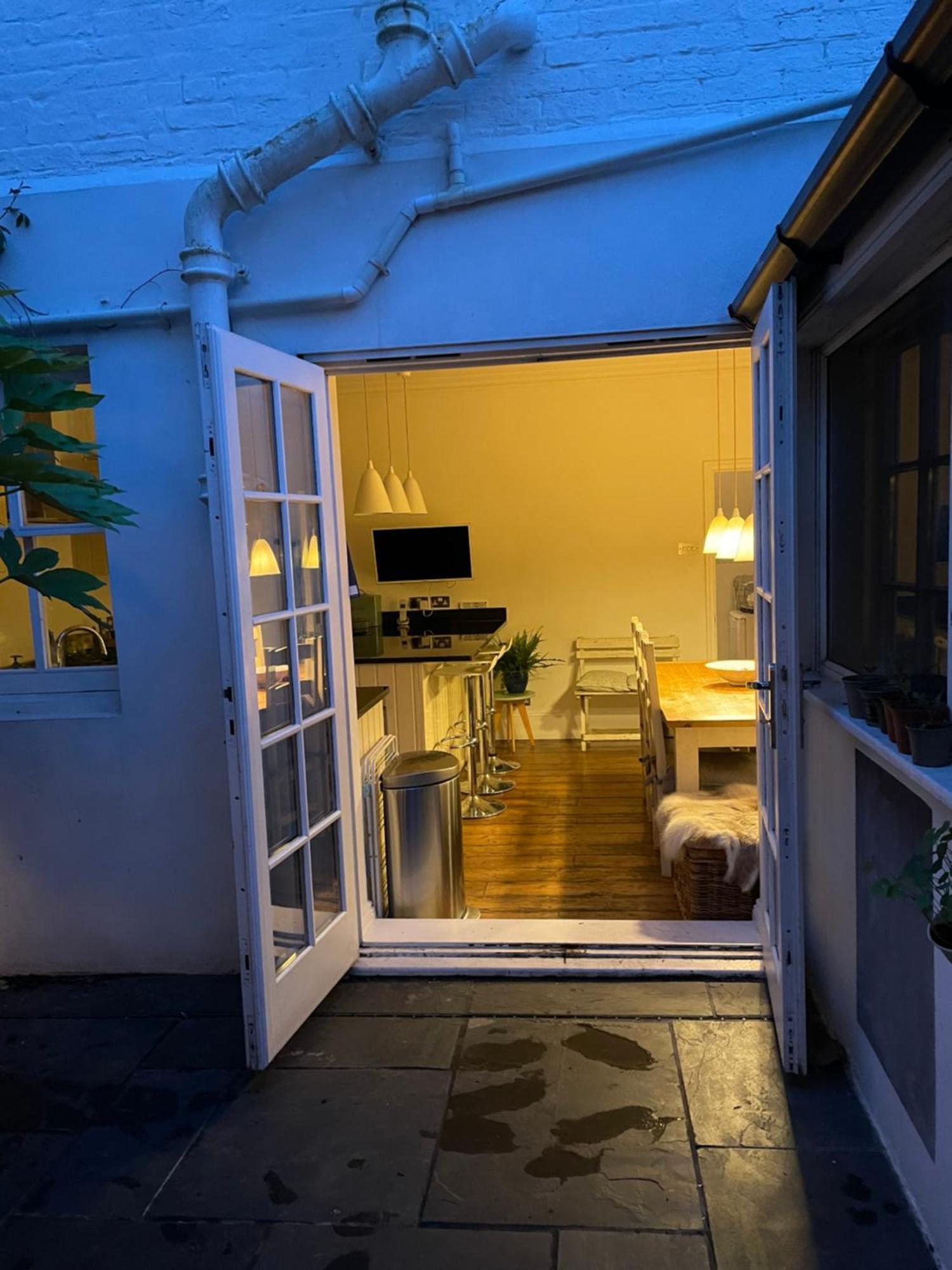 3 Bed Home Sleeps 6 Free Parking Brighton Екстериор снимка